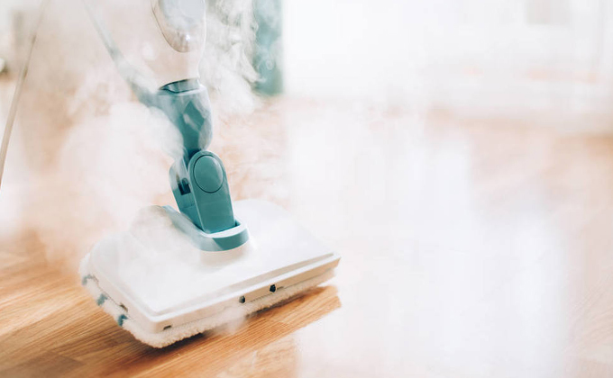 Steam cleaning machine